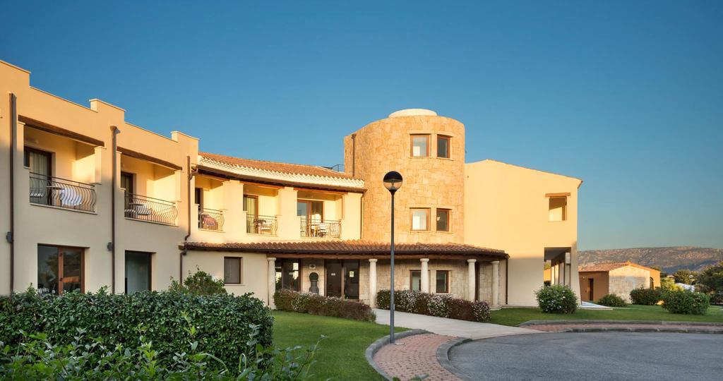 Terradimare Resort&Spa San Teodoro  Exterior photo